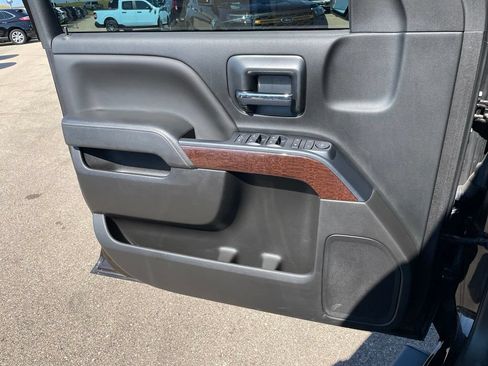 Used 2018 GMC Sierra 1500 SLE w/ SLE Value Package AWD/4WD image 42