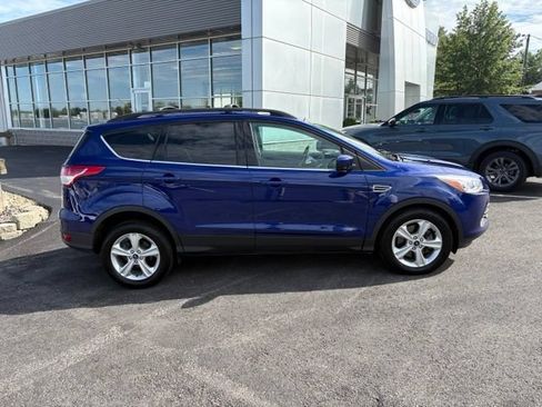 Used 2014 Ford Escape SE w/ Equipment Group 201A AWD/4WD image 2