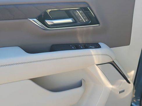 New 2026 GMC Yukon XL Denali w/ LPO, Floor Liner Package image 47