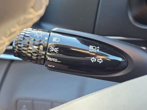 Certified 2025 Hyundai Elantra Sport image 30