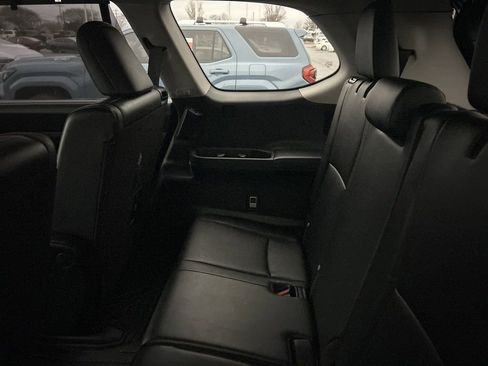 Used 2024 Toyota Grand Highlander Platinum image 9