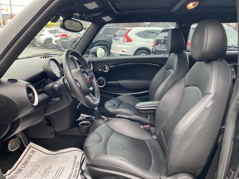 Used 2013 MINI Cooper S image 9