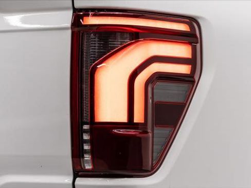 Used 2025 Ford F150 Lariat AWD/4WD image 29