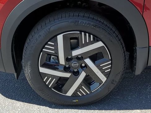 New 2026 Nissan Kicks SV w/ Cold Weather Package FWD image 10