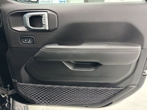 Used 2023 Jeep Wrangler Unlimited Sahara w/ Cold Weather Group image 28