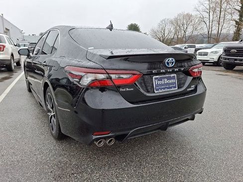 Used 2022 Toyota Camry SE image 9