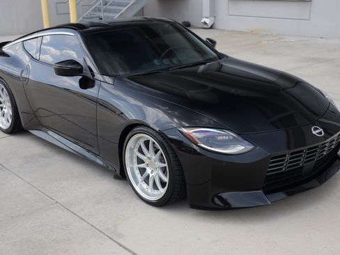 Used 2024 Nissan Z Sport w/ Floor Mat Package RWD image 20