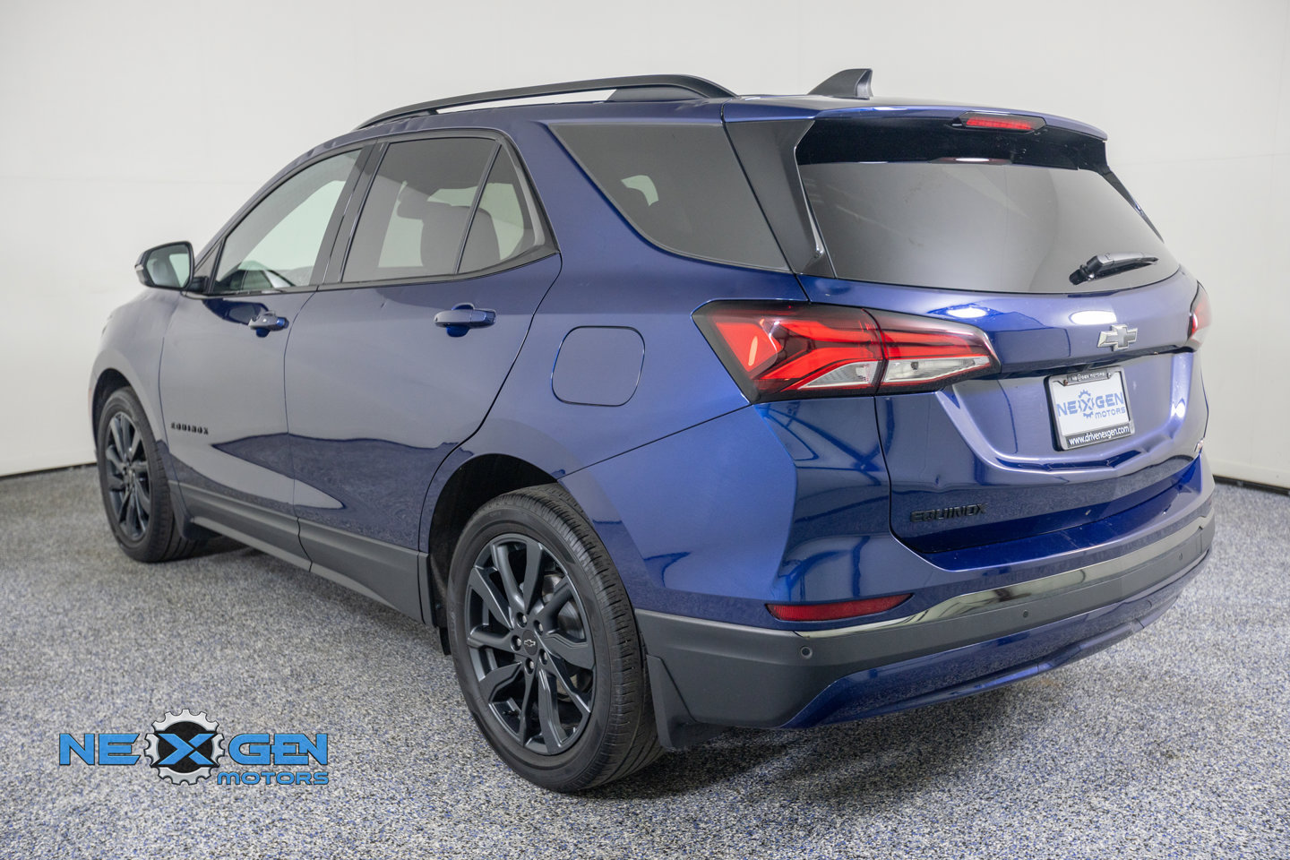 Used 2022 Chevrolet Equinox RS w/ LPO, Floor Liner Package FWD image 6