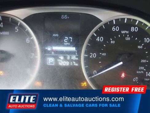 Used 2023 Nissan Kicks S image 13