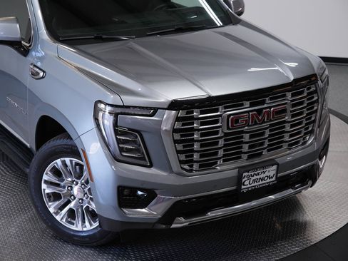 Used 2025 GMC Yukon Denali AWD/4WD image 53