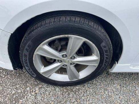 Used 2014 Chevrolet Cruze LT w/ RS Package FWD image 28
