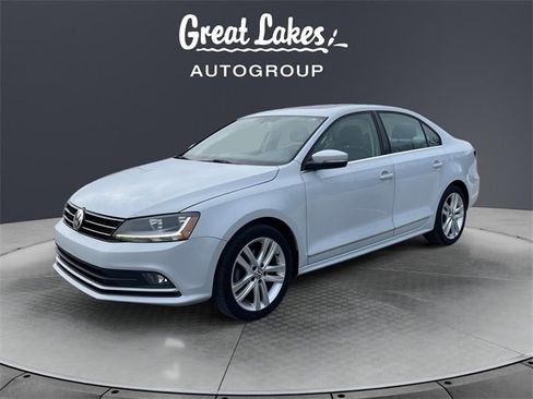 Used 2017 Volkswagen Jetta SEL image 1
