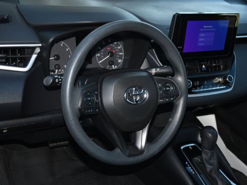 Certified 2023 Toyota Corolla LE image 8