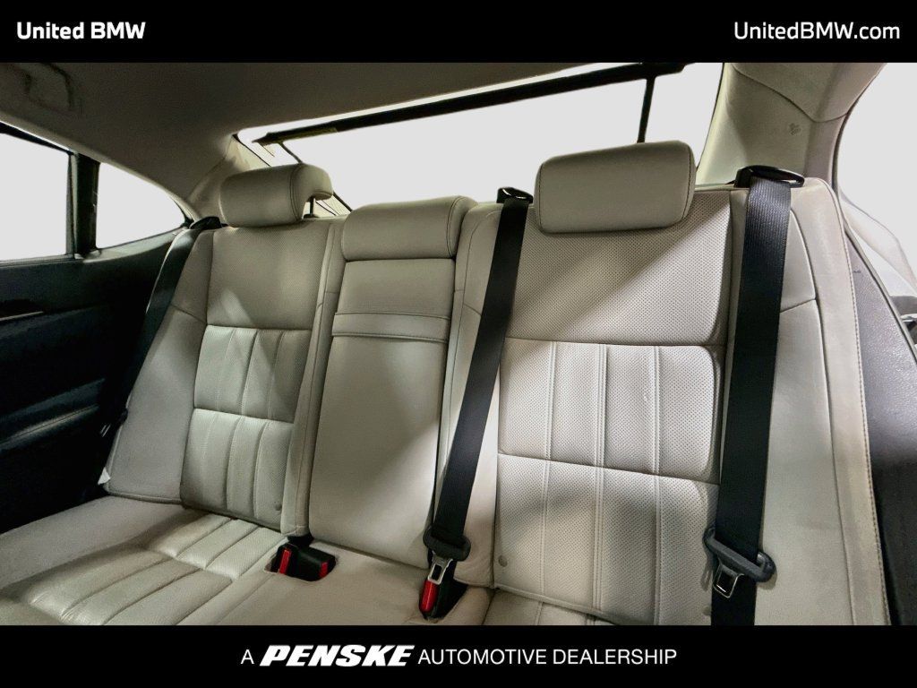 Used 2016 Lexus ES 350 w/ Ultra Luxury Package FWD image 20