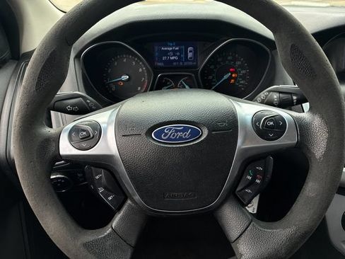 Used 2013 Ford Focus SE FWD image 20