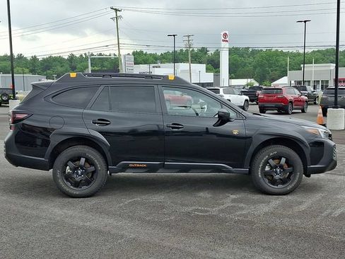 Used 2025 Subaru Outback Wilderness AWD/4WD image 10