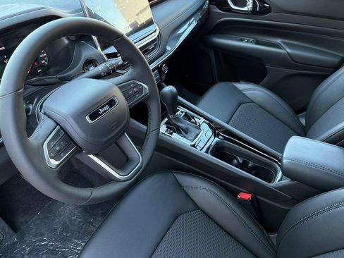 New 2026 Jeep Compass Latitude AWD/4WD image 11