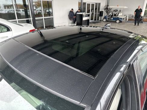 Used 2024 Jaguar XF R-Dynamic SE RWD image 14