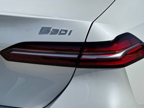 New 2026 BMW 530i RWD image 33