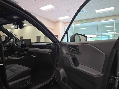 Certified 2026 Toyota RAV4 XSE w/ Panoramic Sun Roof Package AWD/4WD image 28