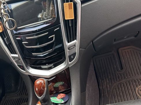 Used 2014 Cadillac SRX Premium AWD/4WD image 14