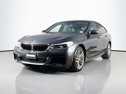 Used 2018 BMW 640i Gran Turismo xDrive image 3