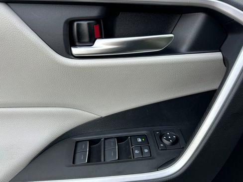 New 2025 Toyota RAV4 XLE w/ Convenience Package image 9
