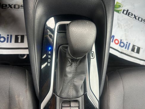 Used 2022 Toyota Corolla LE image 14