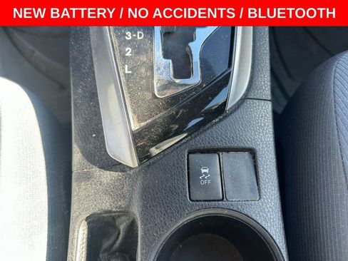 Used 2014 Toyota Corolla LE image 11