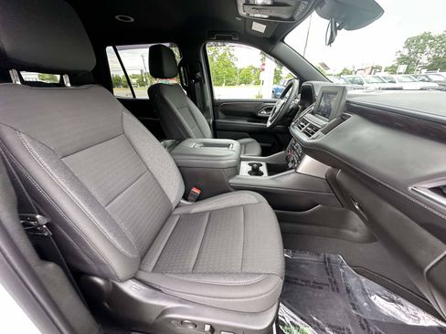 Used 2024 Chevrolet Tahoe LS AWD/4WD image 21
