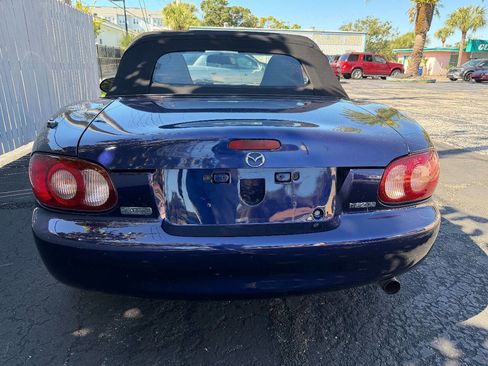 Used 2003 MAZDA MX-5 Miata LS image 16