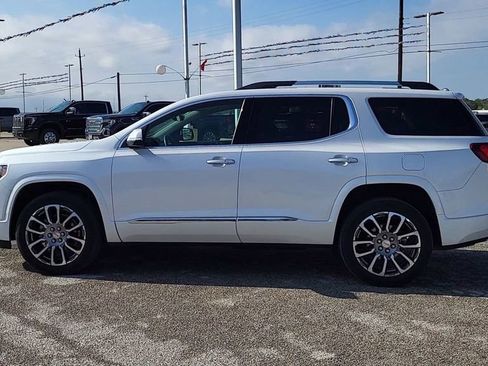 Used 2023 GMC Acadia Denali w/ Denali Ultimate Package image 4