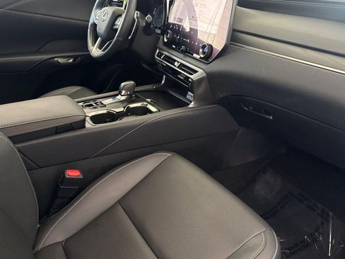 Used 2024 Lexus RX 350 Premium w/ Convenience Package FWD image 30