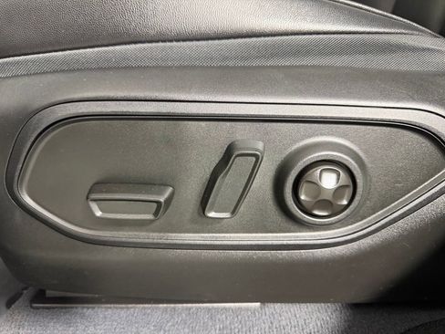 Used 2023 Jeep Grand Cherokee L Limited w/ Black Appearance Package RWD image 24