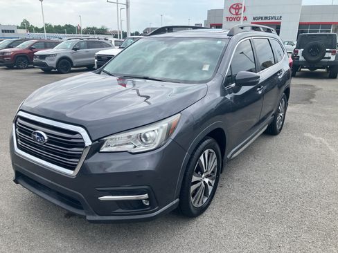 Used 2019 Subaru Ascent Limited w/ Popular Package #2 AWD/4WD image 3
