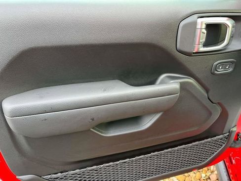 New 2026 Jeep Wrangler Rubicon w/ Technology Group image 15