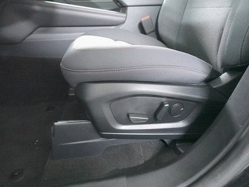 Used 2025 Ford Explorer Active image 10