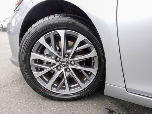 Used 2022 Lexus ES 350 image 10