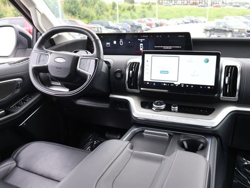 Certified 2025 Ford Expedition Max Platinum AWD/4WD image 15