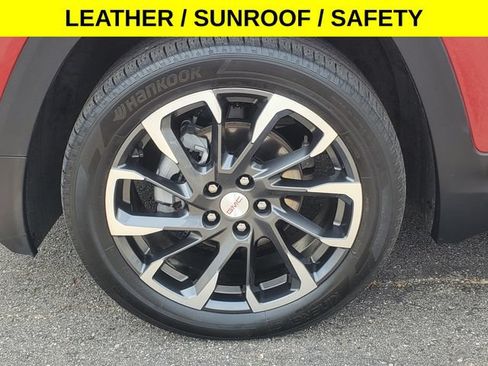 Used 2023 GMC Terrain SLT AWD/4WD image 6