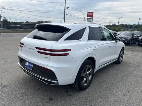 Used 2026 Genesis GV70 2.5T Advanced AWD/4WD image 6