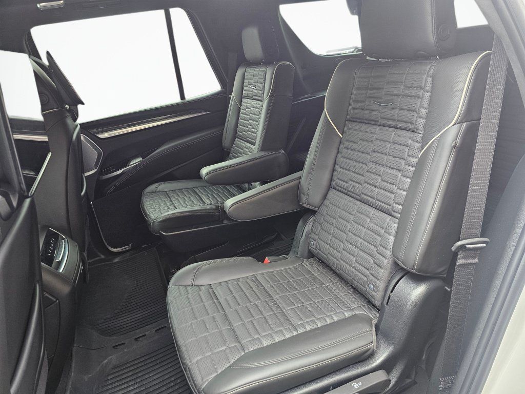 Used 2025 Cadillac Escalade V AWD/4WD image 20