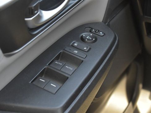 Used 2017 Honda CR-V EX-L image 18