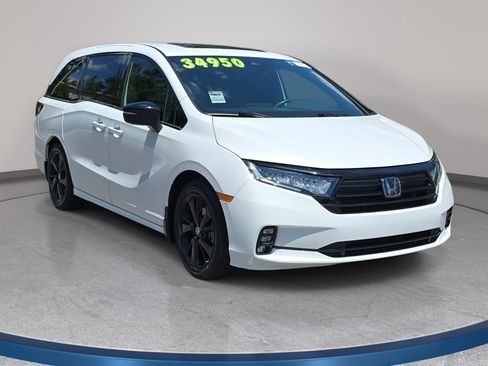 Certified 2023 Honda Odyssey Sport image 4