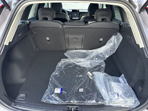 New 2026 Volvo XC60 B5 Core image 16