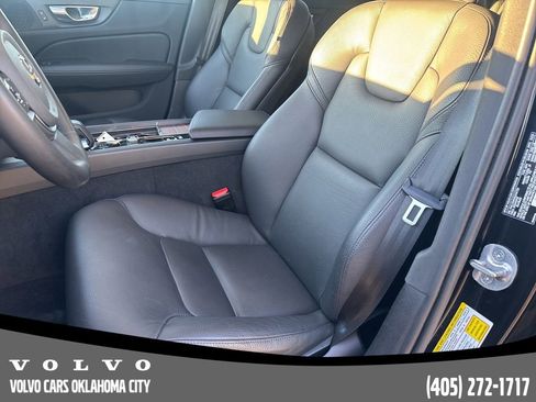 Certified 2025 Volvo V60 B5 Cross Country Plus image 8