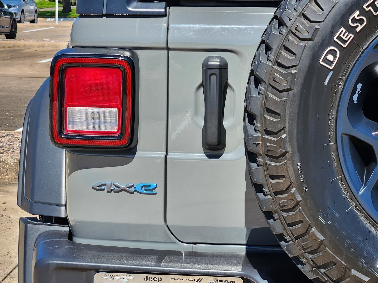 Used 2023 Jeep Wrangler Unlimited AWD/4WD image 15