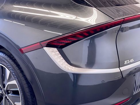 Certified 2024 Kia EV6 Light RWD image 9