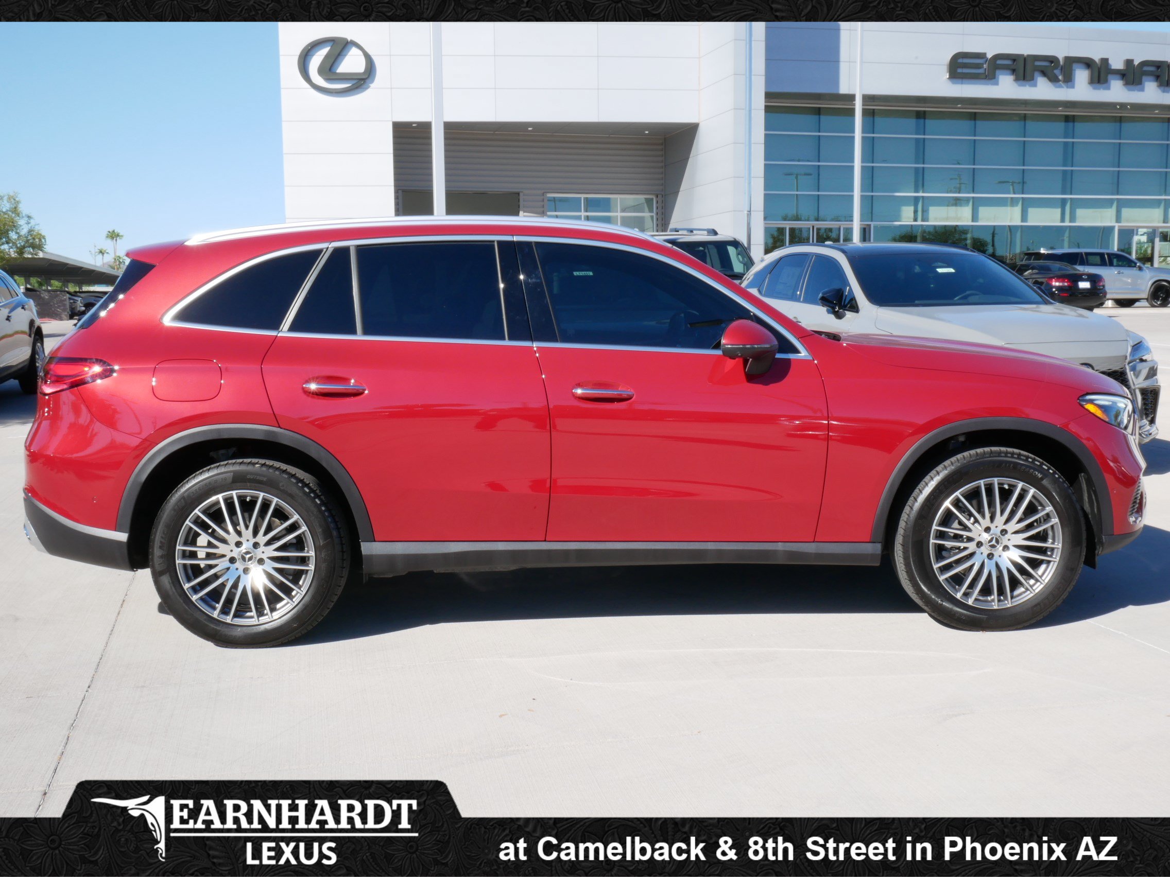 Used 2026 Mercedes-Benz GLC 300 image 11