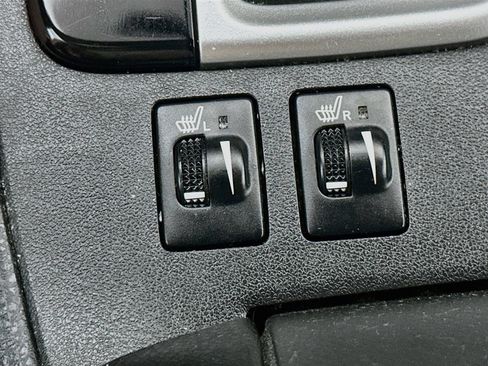 Used 2016 Toyota Highlander XLE AWD/4WD image 20